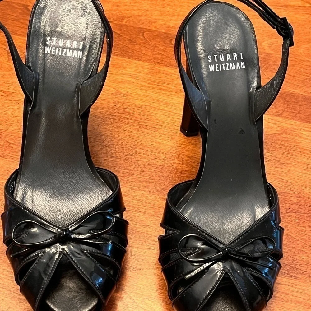 Stuart Weitzman Heels EUC Black Size 7 Peep Toe with Tiny Bow Chic Classic Elega